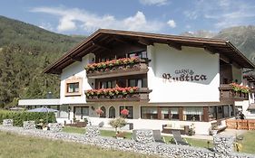 Garni Rustica